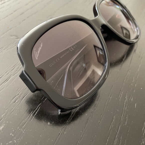 Gucci sunglasses - Picture 6 of 6